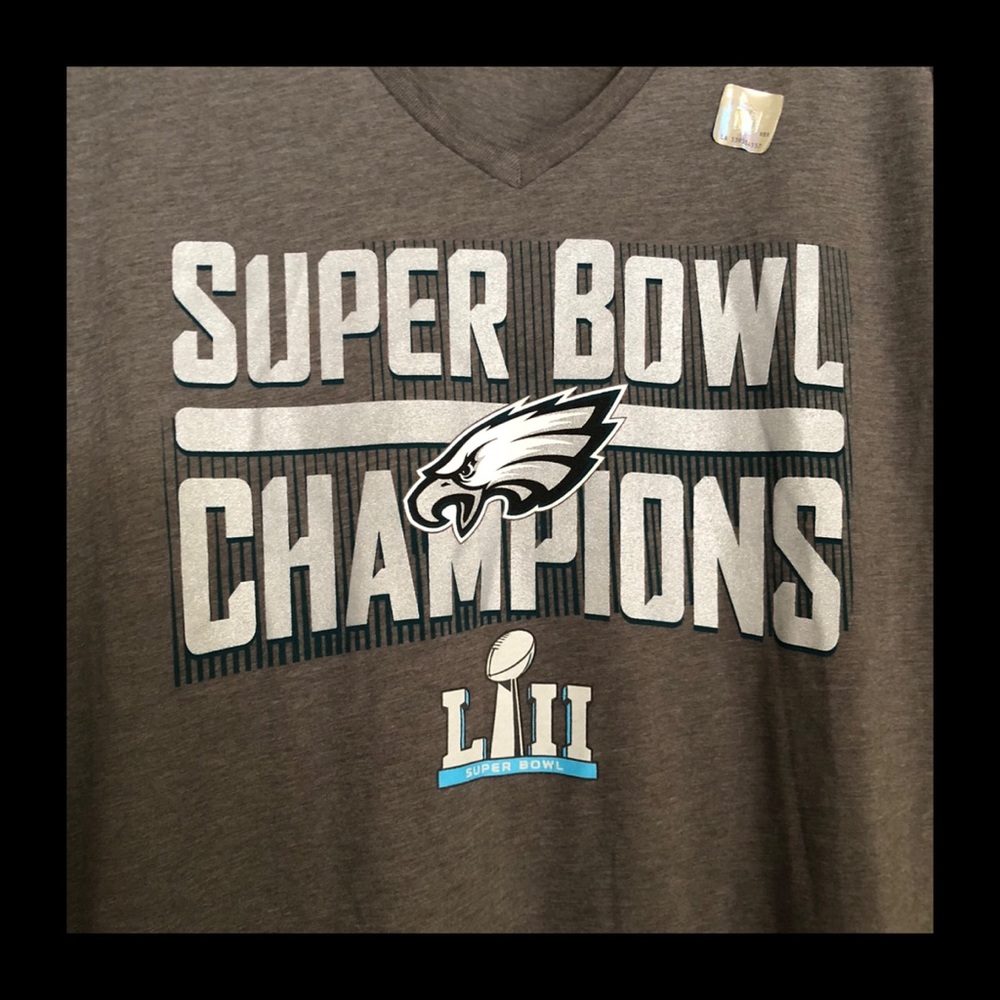 Philadelphia Eagles Super Bowl Champion V-Neck Tee